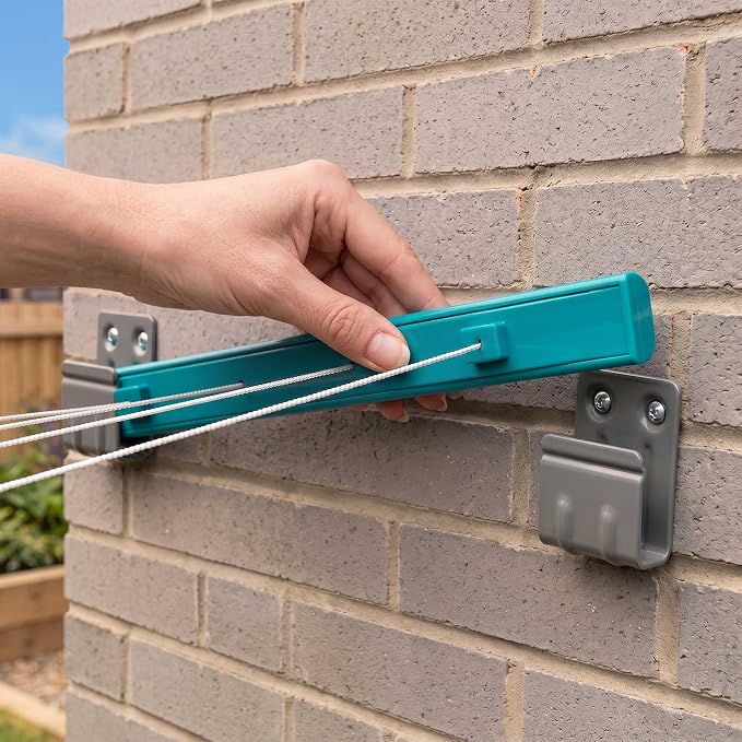 Extendable Washing Line - Indoor and Outdoor Use, Wall Mountable